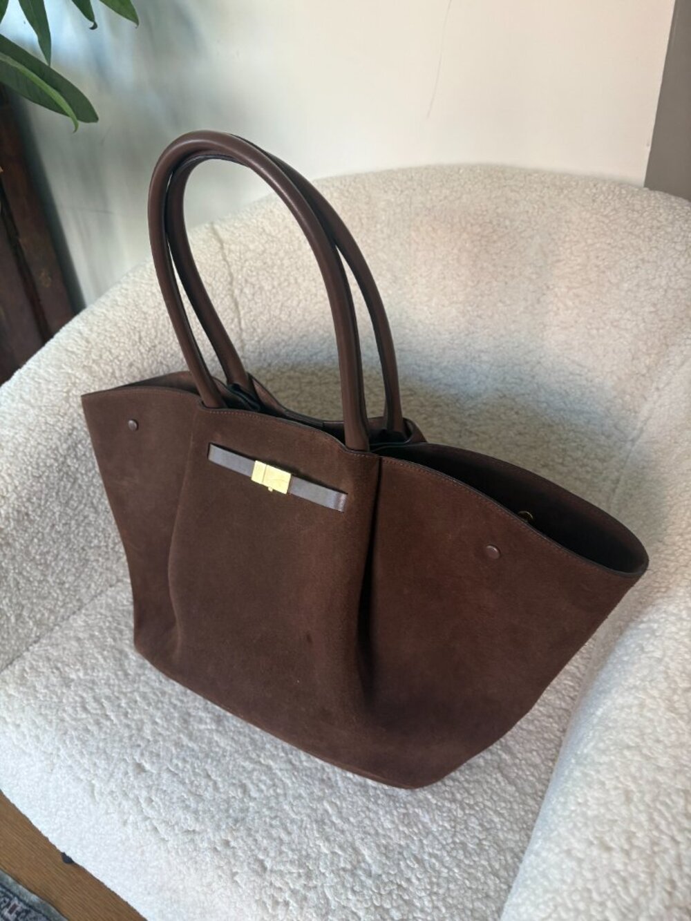 DeMellier Large New York Suede Tote – Mocha Brown, Gold Hardware - Picture 4 of 5